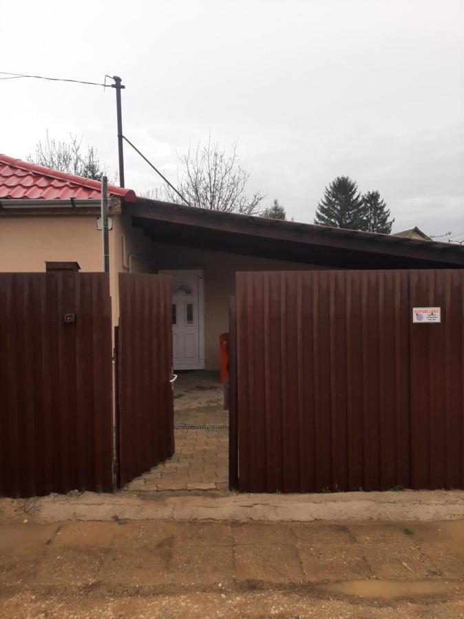 Viktoria Vendeghaz Apartment Miskolc